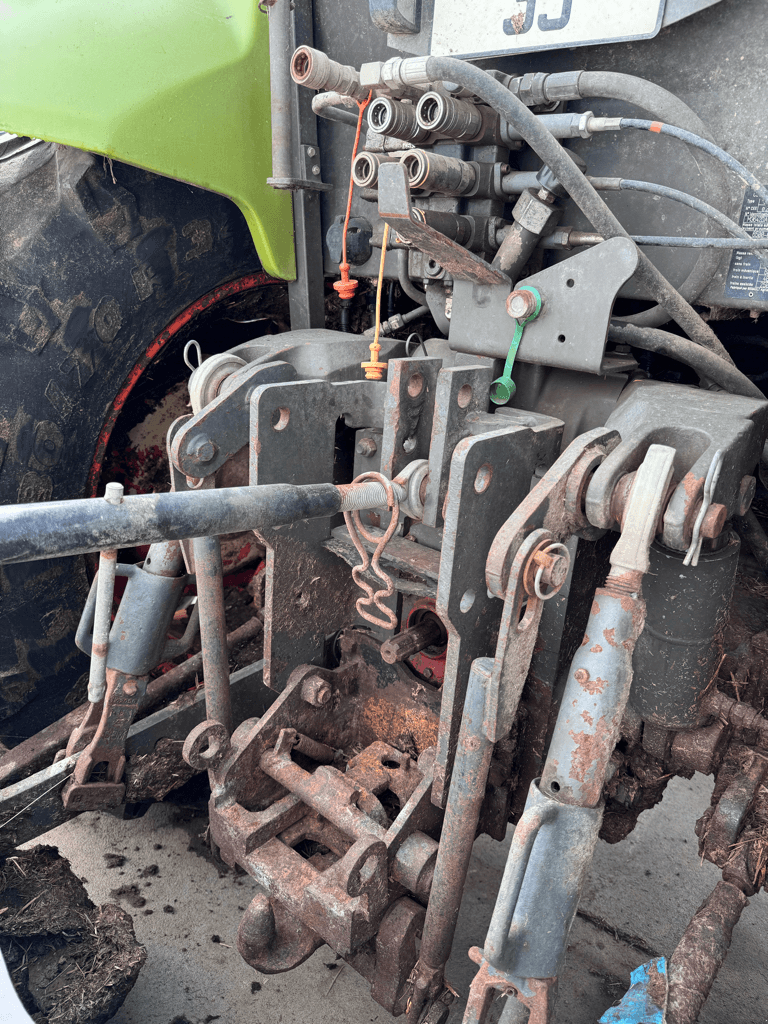 Traktor des Typs CLAAS CELTIS 456, Gebrauchtmaschine in TREMEUR (Bild 1)