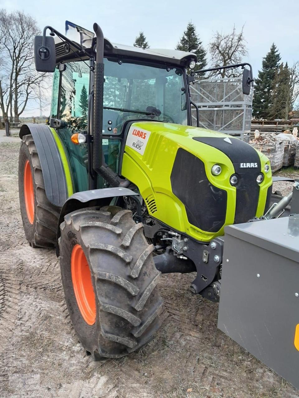 Traktor Türe ait CLAAS Claas Elios 220, Gebrauchtmaschine içinde Pragsdorf (resim 2)