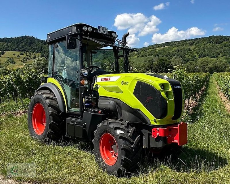 Traktor of the type CLAAS Claas NEXOS 240 S Advanced, Vorführmaschine in Rittersdorf (Picture 1)