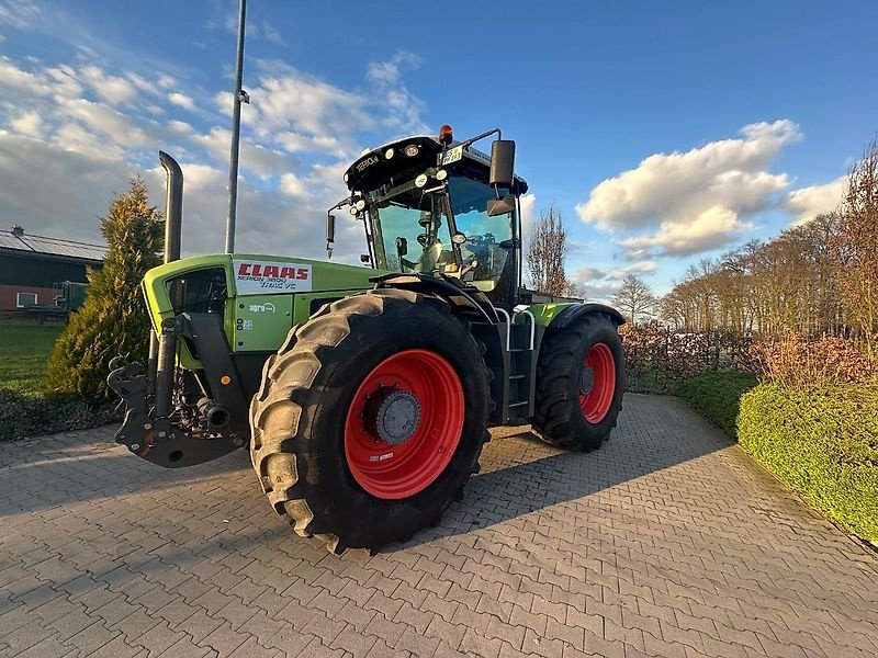 Traktor typu CLAAS Claas XERION 3800 TRAC VC  ,,nur 4360 Stunden'', Gebrauchtmaschine w Ostercappeln (Zdjęcie 1)