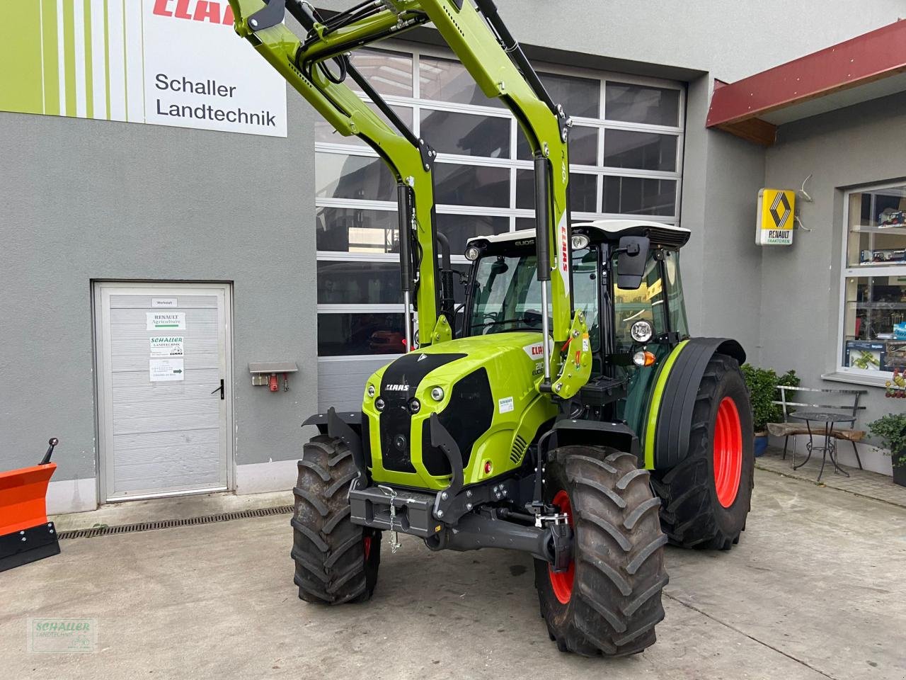 Traktor от тип CLAAS Elios 210 auf Wunsch mit FL FH Beifahrersitz, Neumaschine в Geiselhöring (Снимка 2)