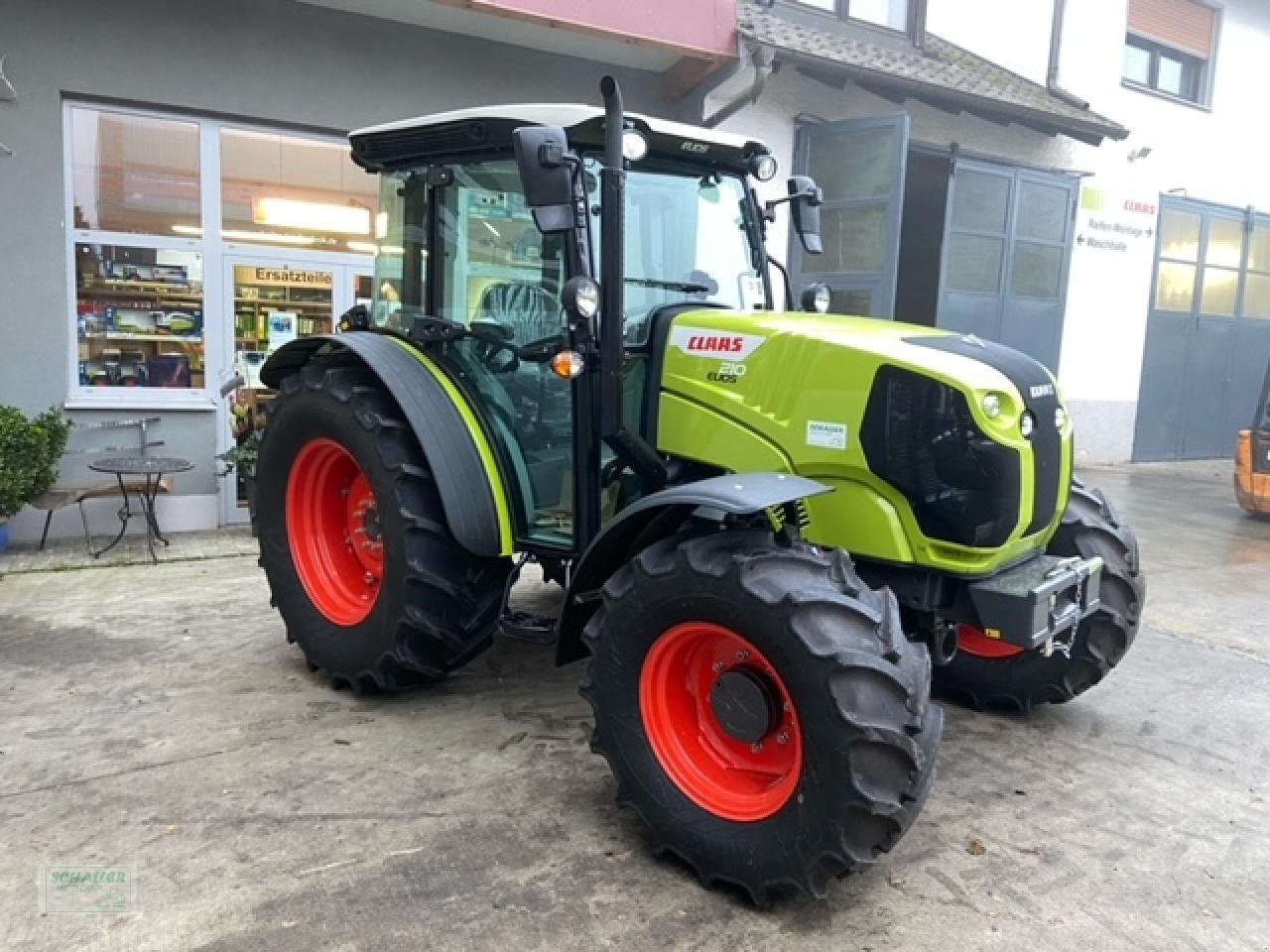 Traktor a típus CLAAS Elios 210 auf Wunsch mit FL FH Beifahrersitz, Neumaschine ekkor: Geiselhöring (Kép 8)