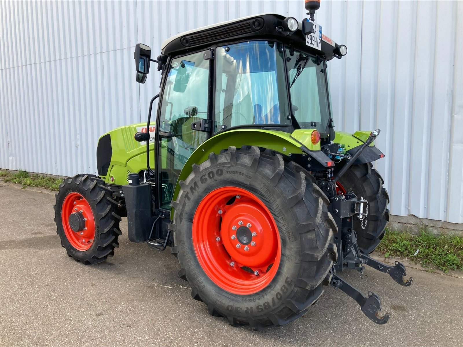 Traktor del tipo CLAAS ELIOS 210 CABINE, Gebrauchtmaschine en CHEMINOT (Imagen 3)