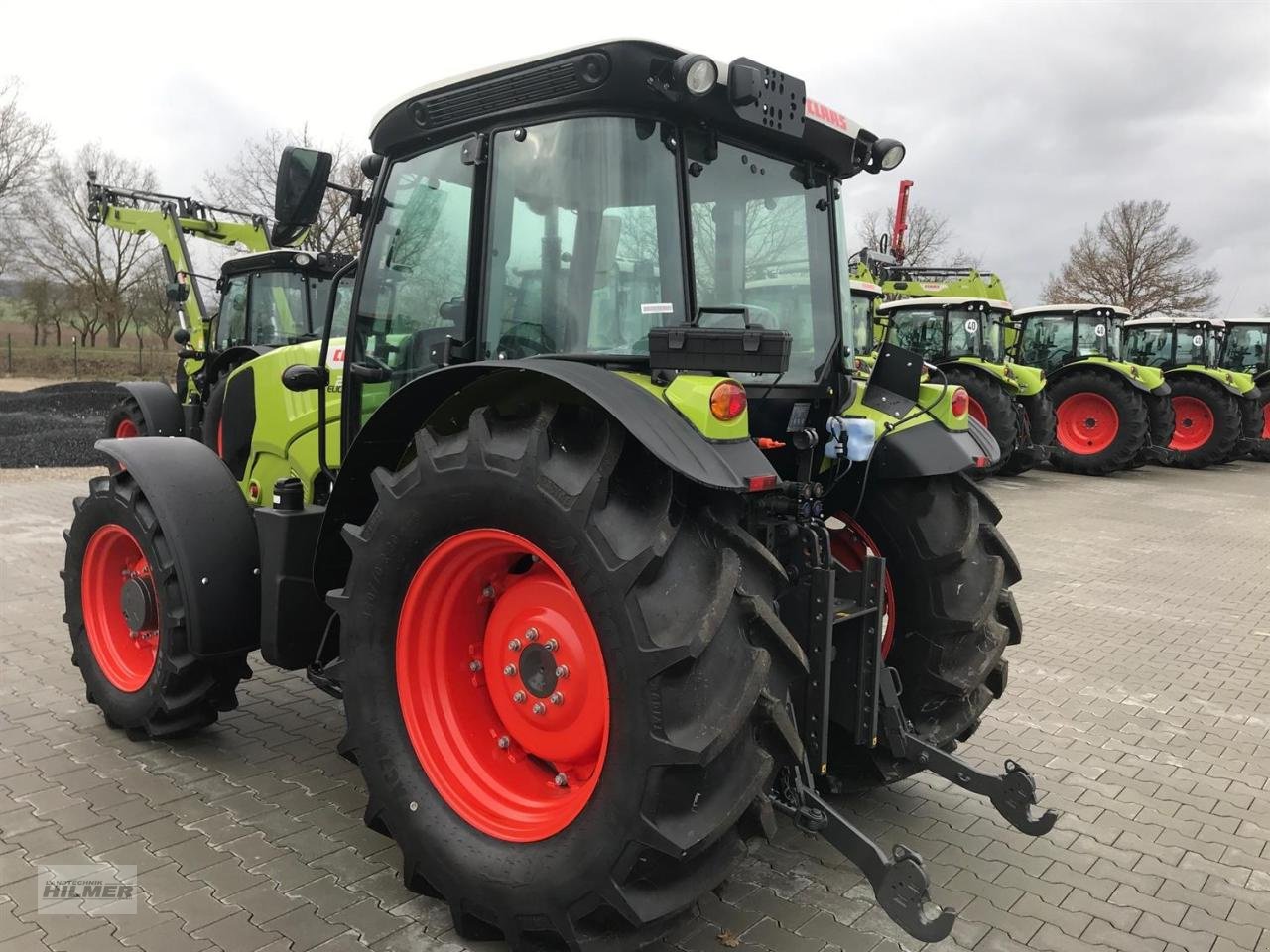 Traktor van het type CLAAS Elios 210 CLASSIC, Neumaschine in Moringen (Foto 2)