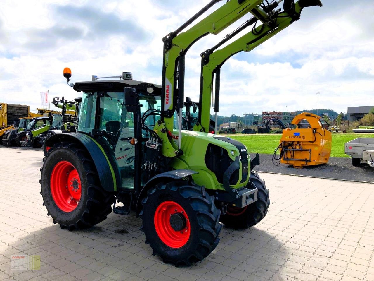 Traktor Türe ait CLAAS ELIOS 210 CONCEPT, Frontlader FL 40 E, Kriechgang, Klima, Druckluft, nur 2.572 h !, Gebrauchtmaschine içinde Ankum (resim 3)