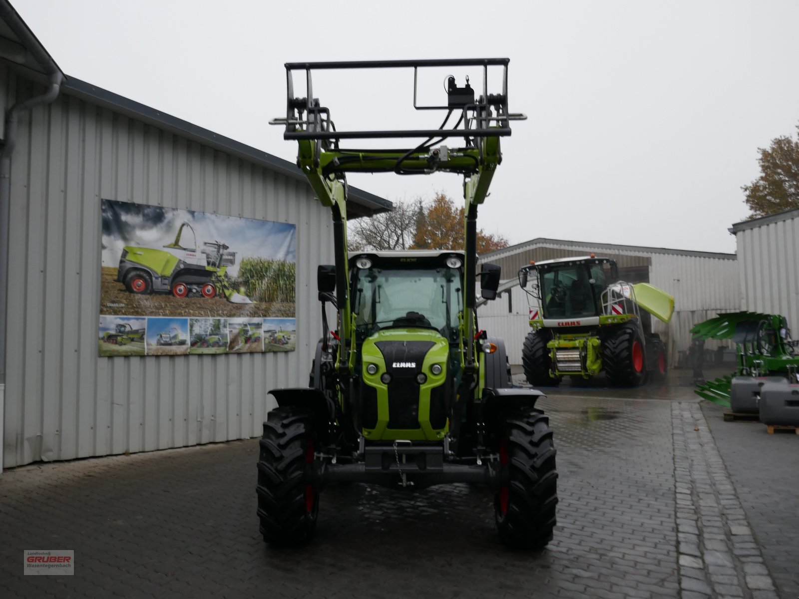 Traktor del tipo CLAAS Elios 210 inkl. FL40 E, Gebrauchtmaschine In Dorfen (Immagine 3)