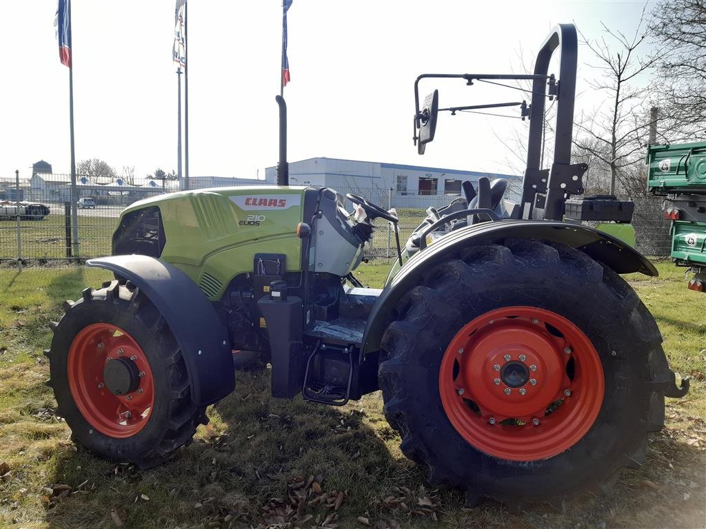 Traktor des Typs CLAAS Elios 210 Plattform, Gebrauchtmaschine in Grimma (Bild 1)