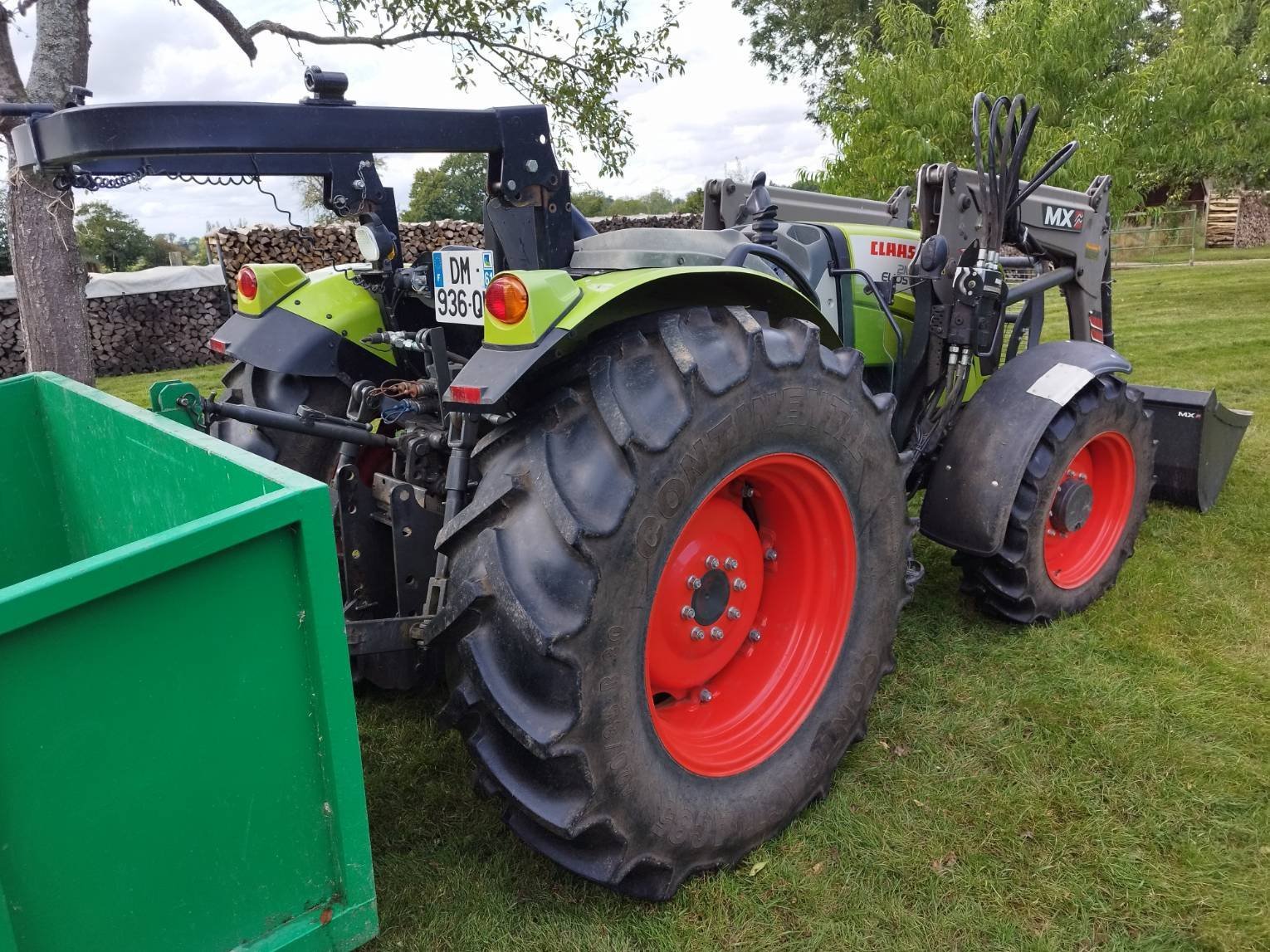 Traktor des Typs CLAAS ELIOS 210, Gebrauchtmaschine in Le Horps (Bild 9)