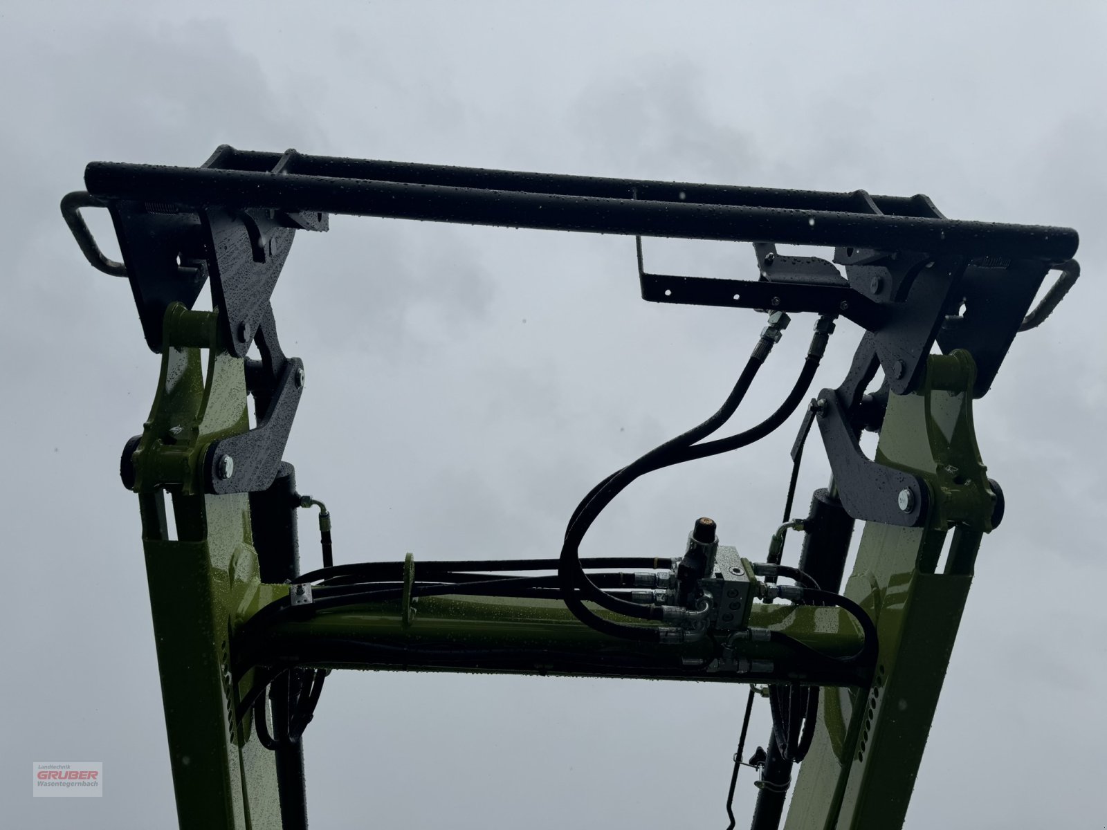 Traktor van het type CLAAS Elios 210, Neumaschine in Dorfen (Foto 5)