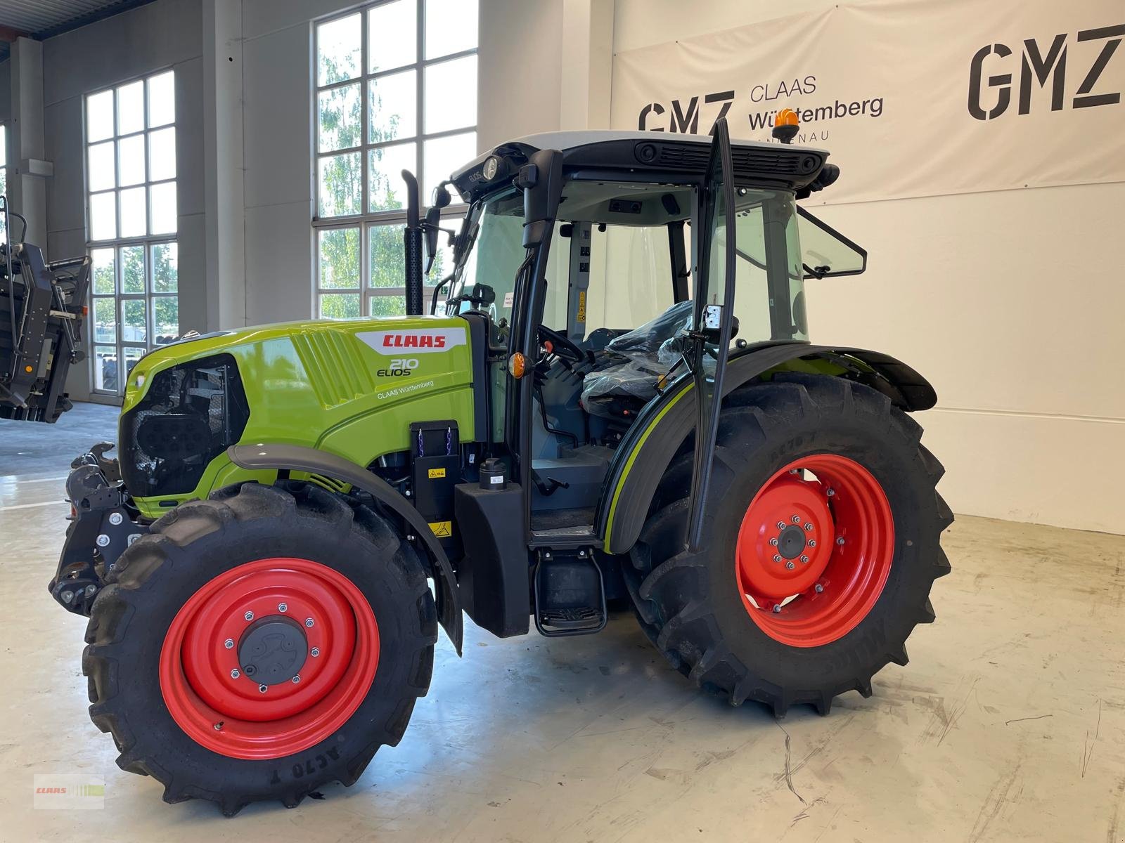 Traktor typu CLAAS Elios 210, Gebrauchtmaschine v Langenau (Obrázek 4)