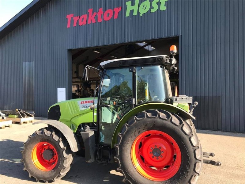 Traktor van het type CLAAS ELIOS 220, Gebrauchtmaschine in Kolding