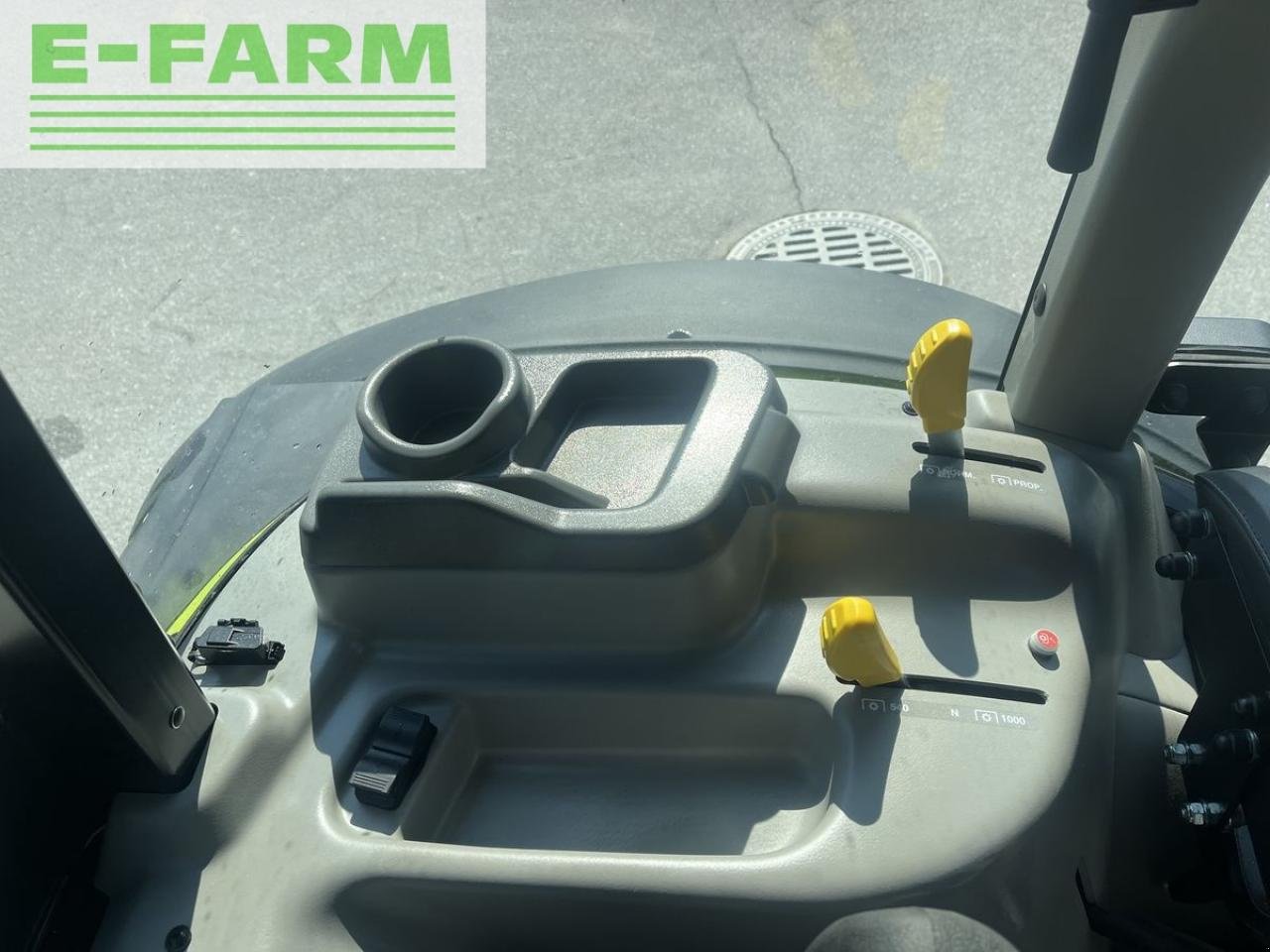 Traktor typu CLAAS elios 320, Gebrauchtmaschine w ELIXHAUSEN (Zdjęcie 9)