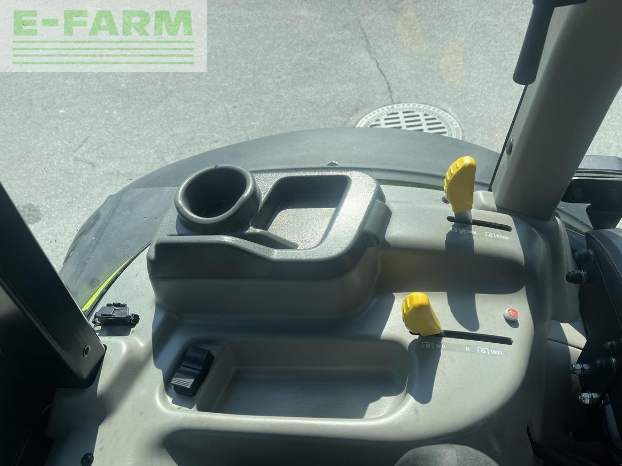 Traktor del tipo CLAAS elios 320, Gebrauchtmaschine en ELIXHAUSEN (Imagen 9)