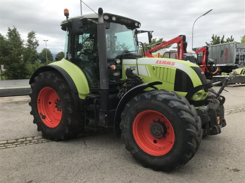 Traktor of the type CLAAS GEBR. ARION 640 CEBIS, Gebrauchtmaschine in Grabenstätt-Erlstätt (Picture 1)