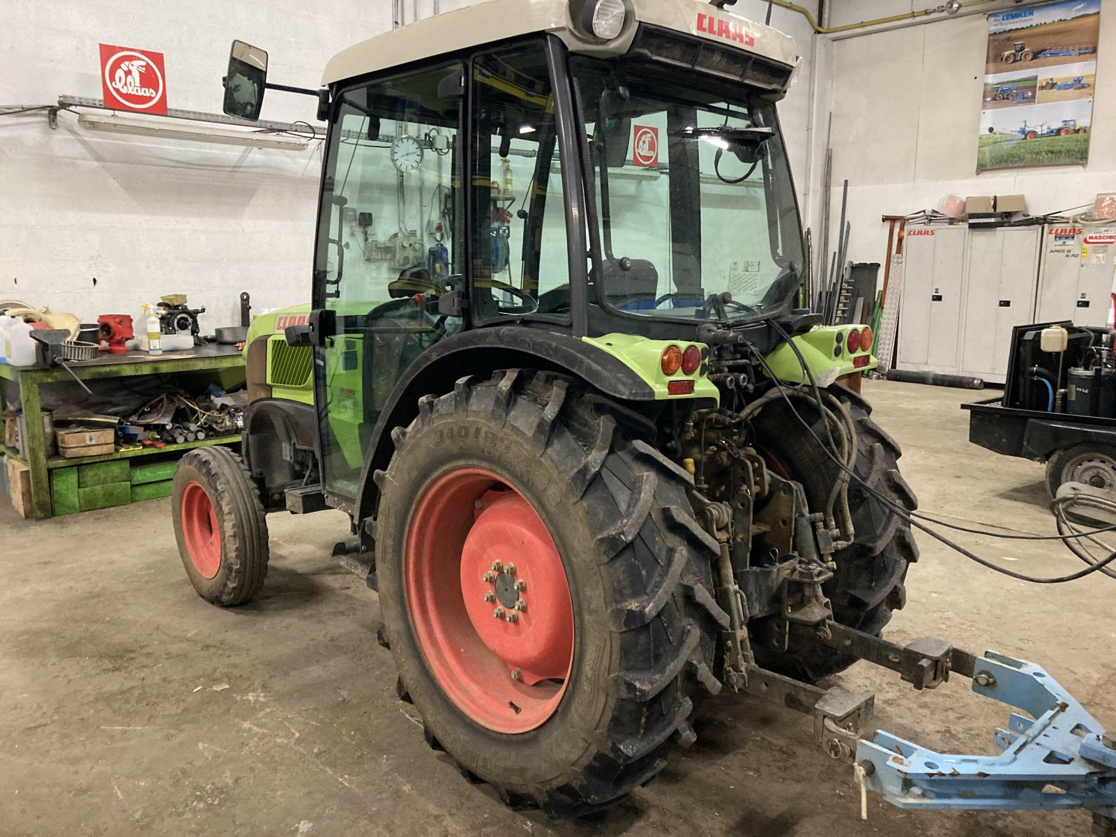 Traktor du type CLAAS NECTIS 237 VL, Gebrauchtmaschine en VAROIS & CHAIGNOT (Photo 2)