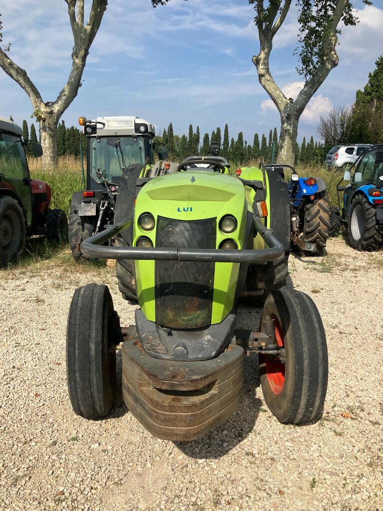 Traktor типа CLAAS NECTIS 257 F, Gebrauchtmaschine в SAINT ANDIOL (Фотография 8)