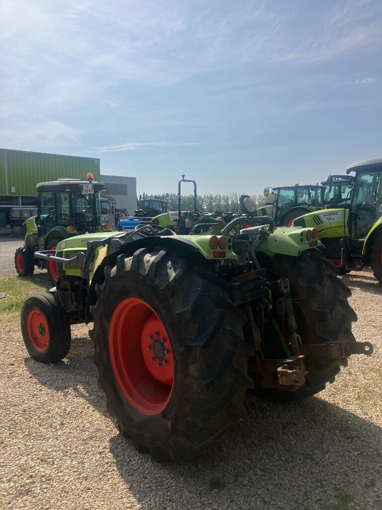 Traktor типа CLAAS NECTIS 257 F, Gebrauchtmaschine в SAINT ANDIOL (Фотография 3)