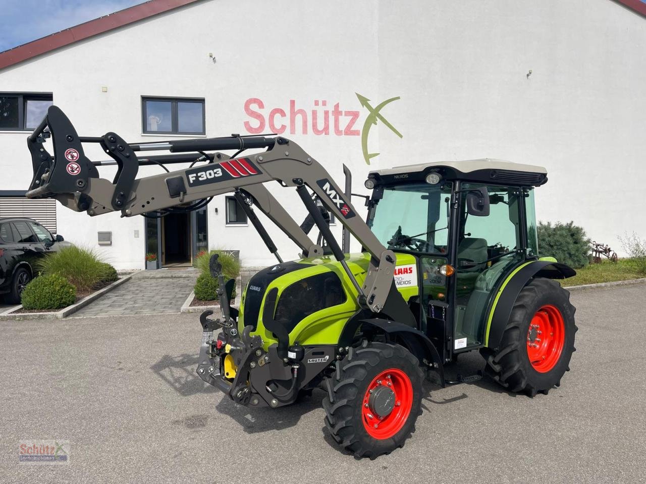 Traktor του τύπου CLAAS Nexos 210 F, 236Bh,FL,FZW, neuwertig, Gebrauchtmaschine σε Schierling (Φωτογραφία 1)