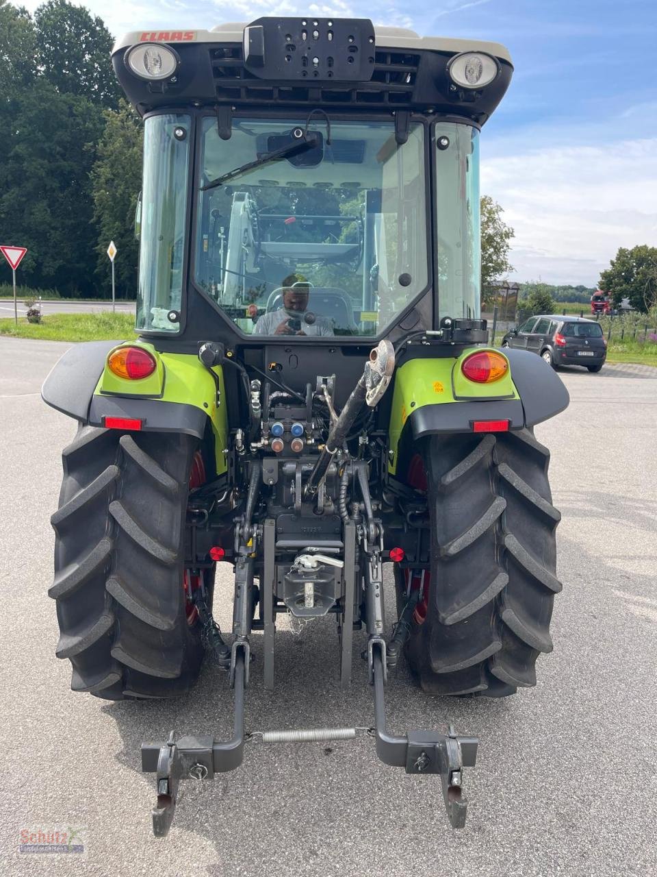 Traktor of the type CLAAS Nexos 210 F 236Bh Frontlader FZW neuwertig, Gebrauchtmaschine in Schierling (Picture 4)