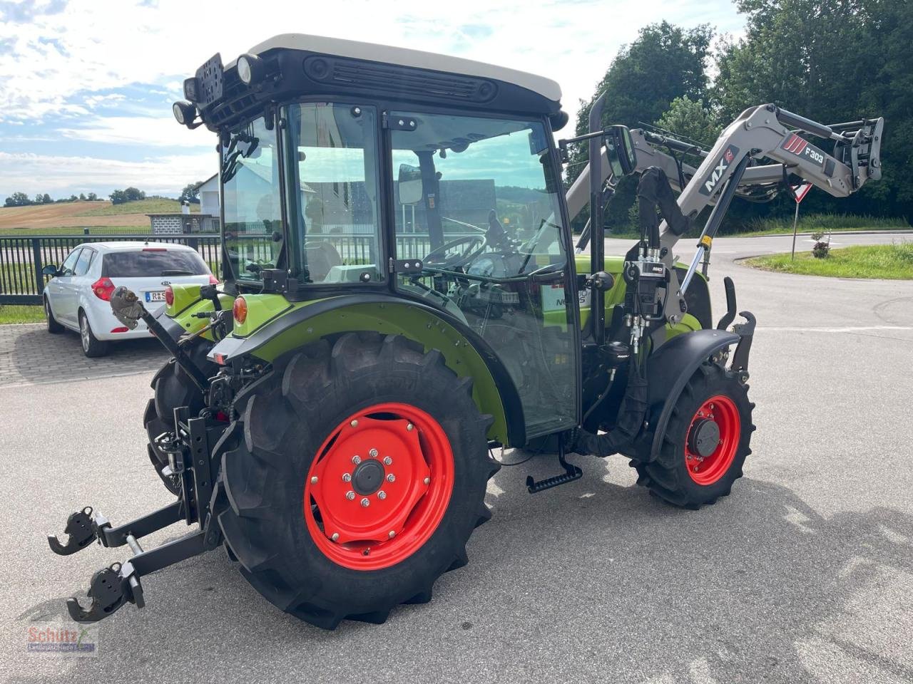 Traktor of the type CLAAS Nexos 210 F 236Bh Frontlader FZW neuwertig, Gebrauchtmaschine in Schierling (Picture 5)