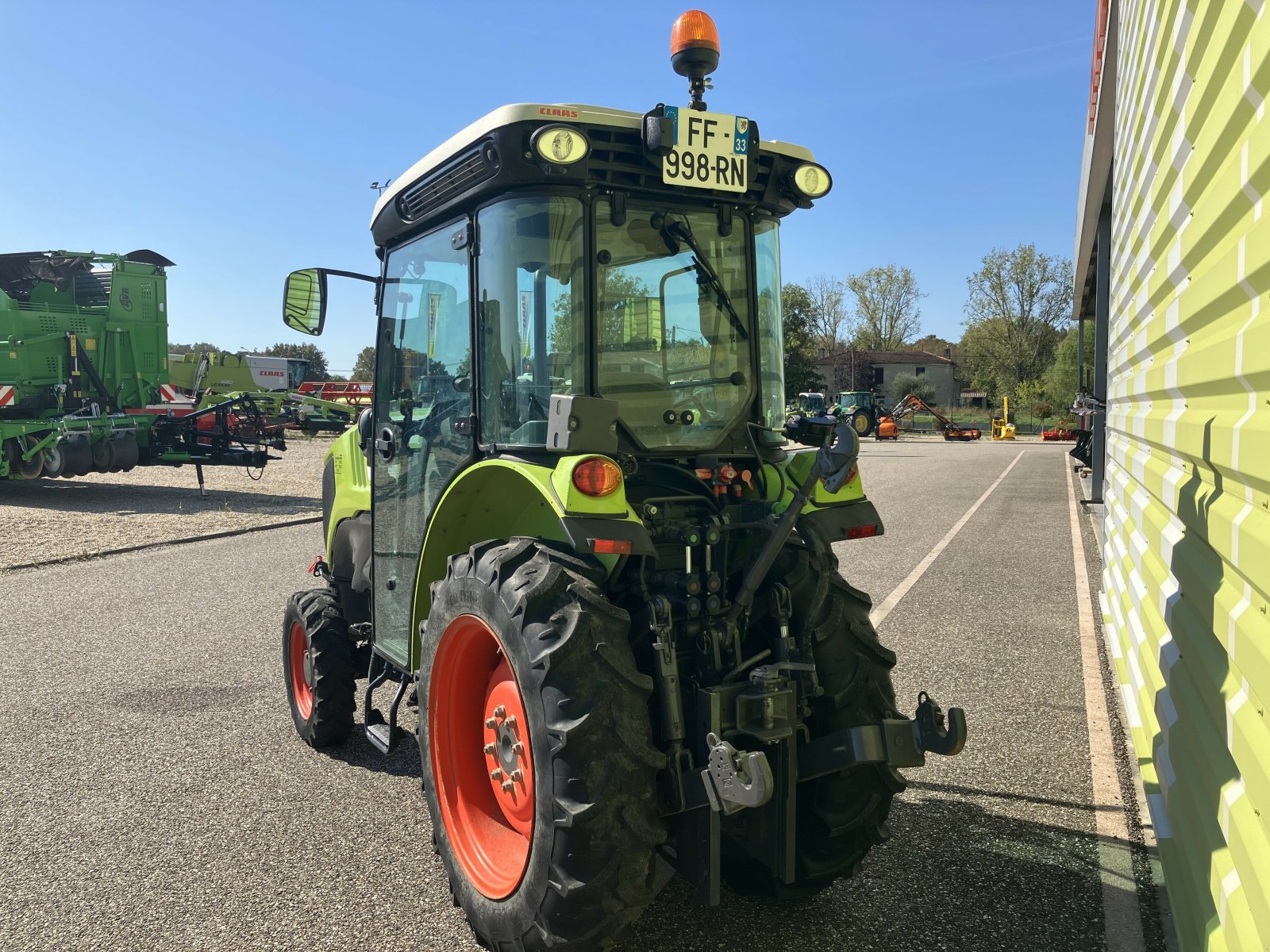 Traktor tipa CLAAS NEXOS 210 VE ISC TWIN, Gebrauchtmaschine u ailias (Slika 4)