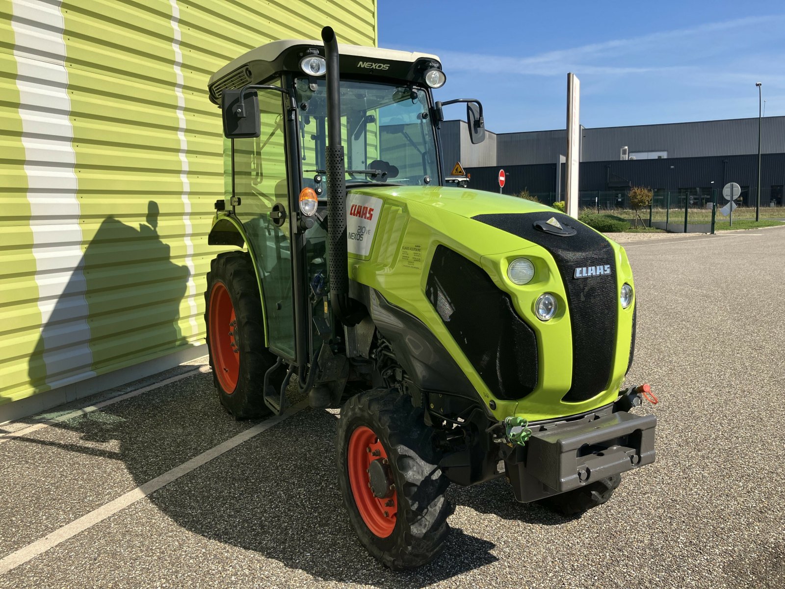 Traktor Türe ait CLAAS NEXOS 210 VE ISC TWIN, Gebrauchtmaschine içinde ailias (resim 7)