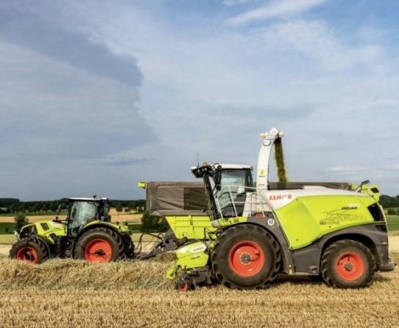 Traktor типа CLAAS Nexos 220 L, Gebrauchtmaschine в Hinnerup (Фотография 3)