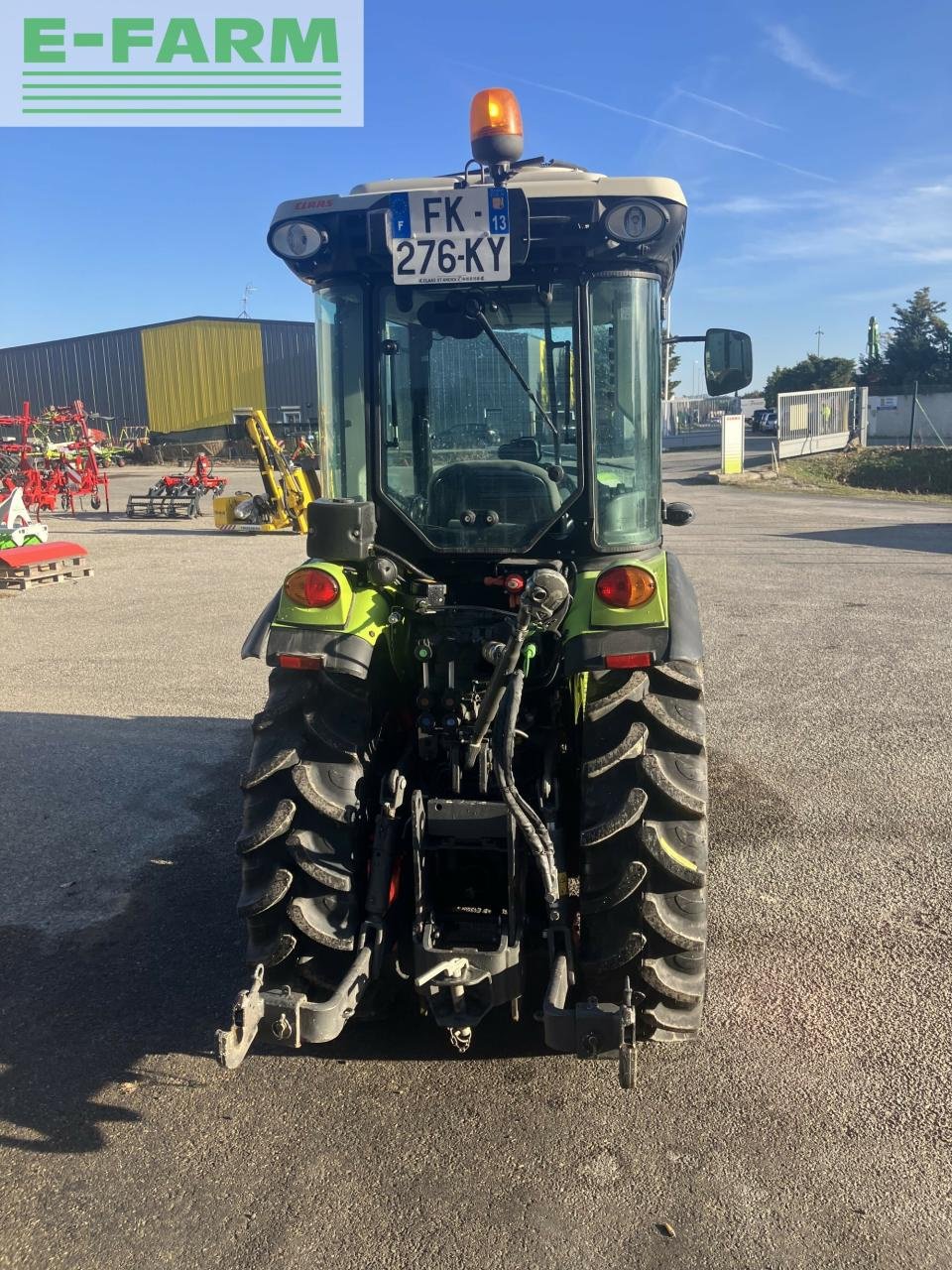 Traktor des Typs CLAAS nexos 220 ve cabine 4rm VE, Gebrauchtmaschine in ST ANDIOL (Bild 3)