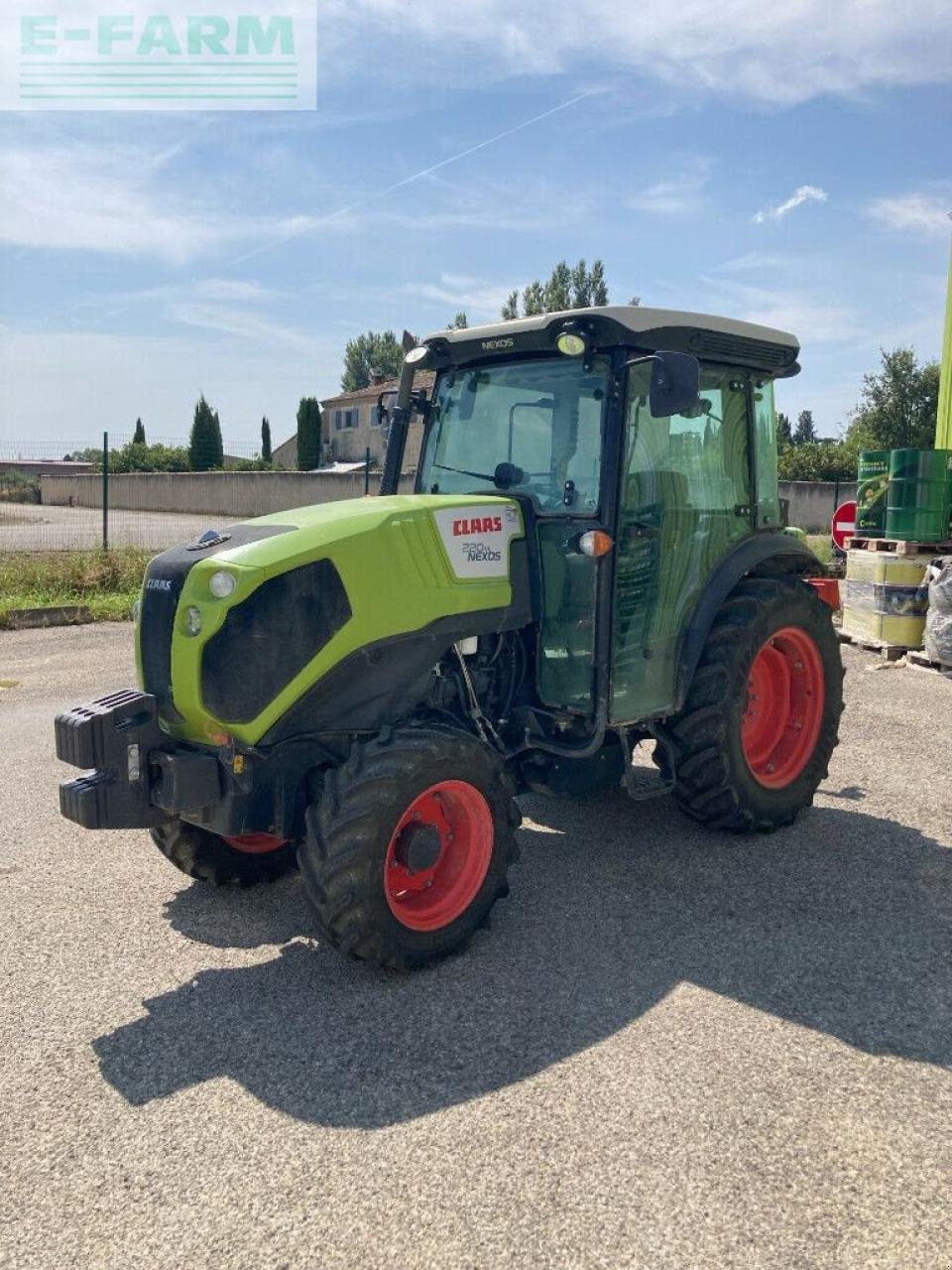 Traktor типа CLAAS nexos 220 vl cabine a rm VL, Gebrauchtmaschine в ST ANDIOL (Фотография 3)