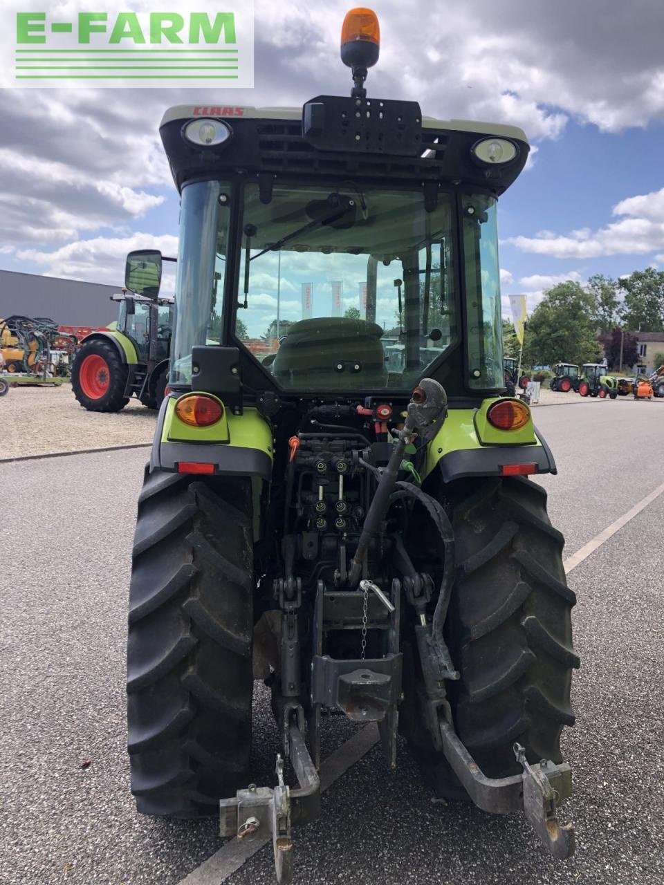 Traktor typu CLAAS nexos 220 vl isc** VL, Gebrauchtmaschine w AILLAS (33 - GIRONDE) (Zdjęcie 3)