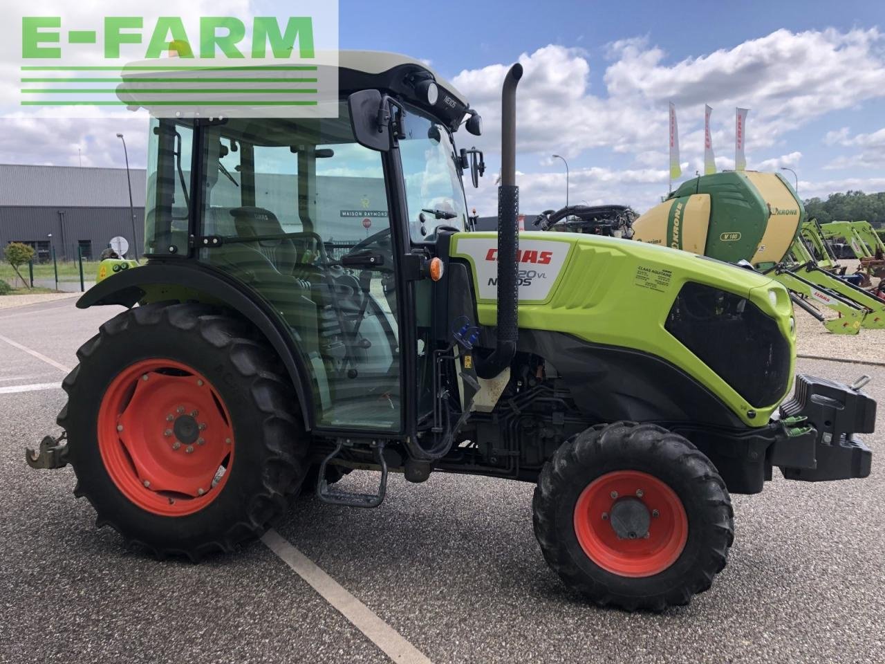 Traktor of the type CLAAS nexos 220 vl isc** VL, Gebrauchtmaschine in AILLAS (33 - GIRONDE) (Picture 4)