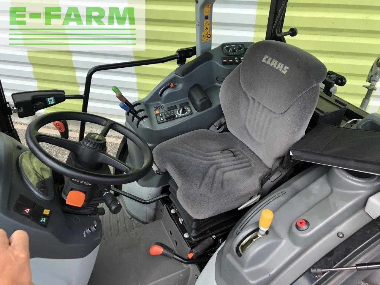 Traktor tip CLAAS nexos 220 vl isc** VL, Gebrauchtmaschine in AILLAS (33 - GIRONDE) (Poză 6)