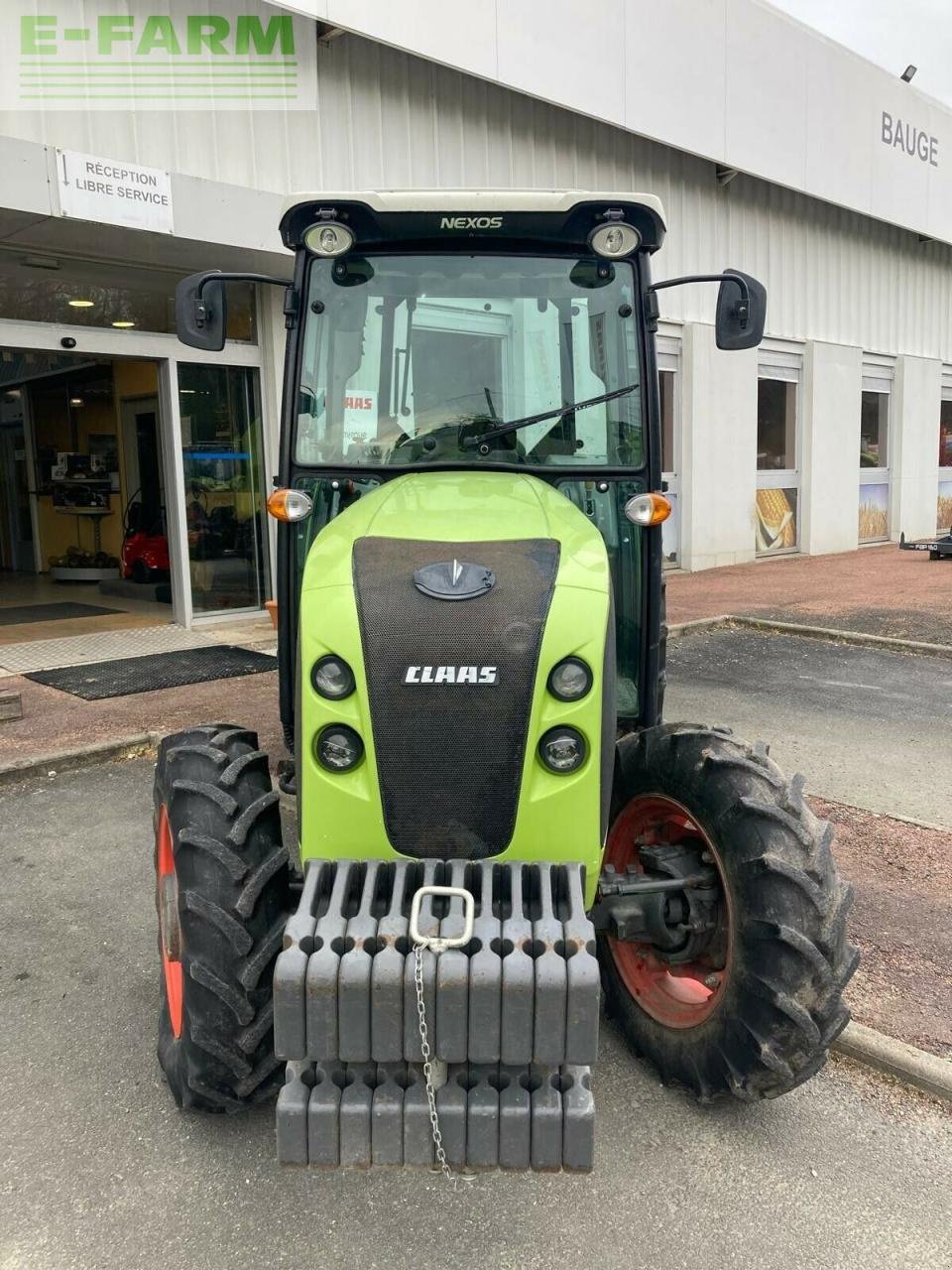 Traktor van het type CLAAS nexos 230 f 4rm F, Gebrauchtmaschine in ARNAGE (Foto 2)