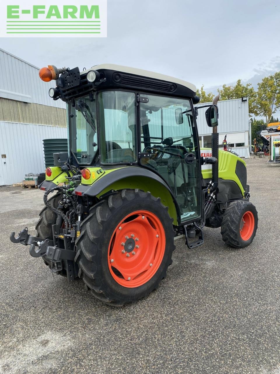 Traktor des Typs CLAAS nexos 230 ve cabine 4rm t4i VE, Gebrauchtmaschine in ST ANDIOL (Bild 8)