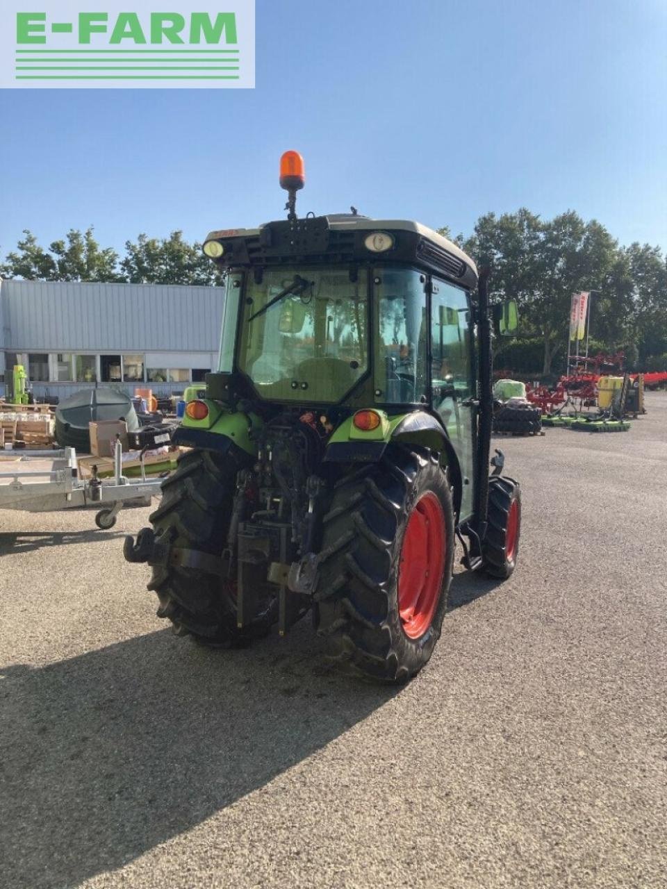 Traktor del tipo CLAAS nexos 230 vl cabine VL, Gebrauchtmaschine In ST ANDIOL (Immagine 4)