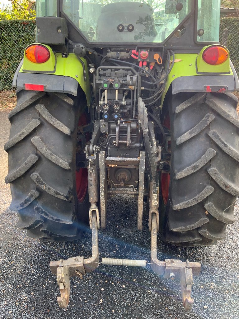 Traktor Türe ait CLAAS Nexos 230 vl, Gebrauchtmaschine içinde MORLHON LE HAUT (resim 4)