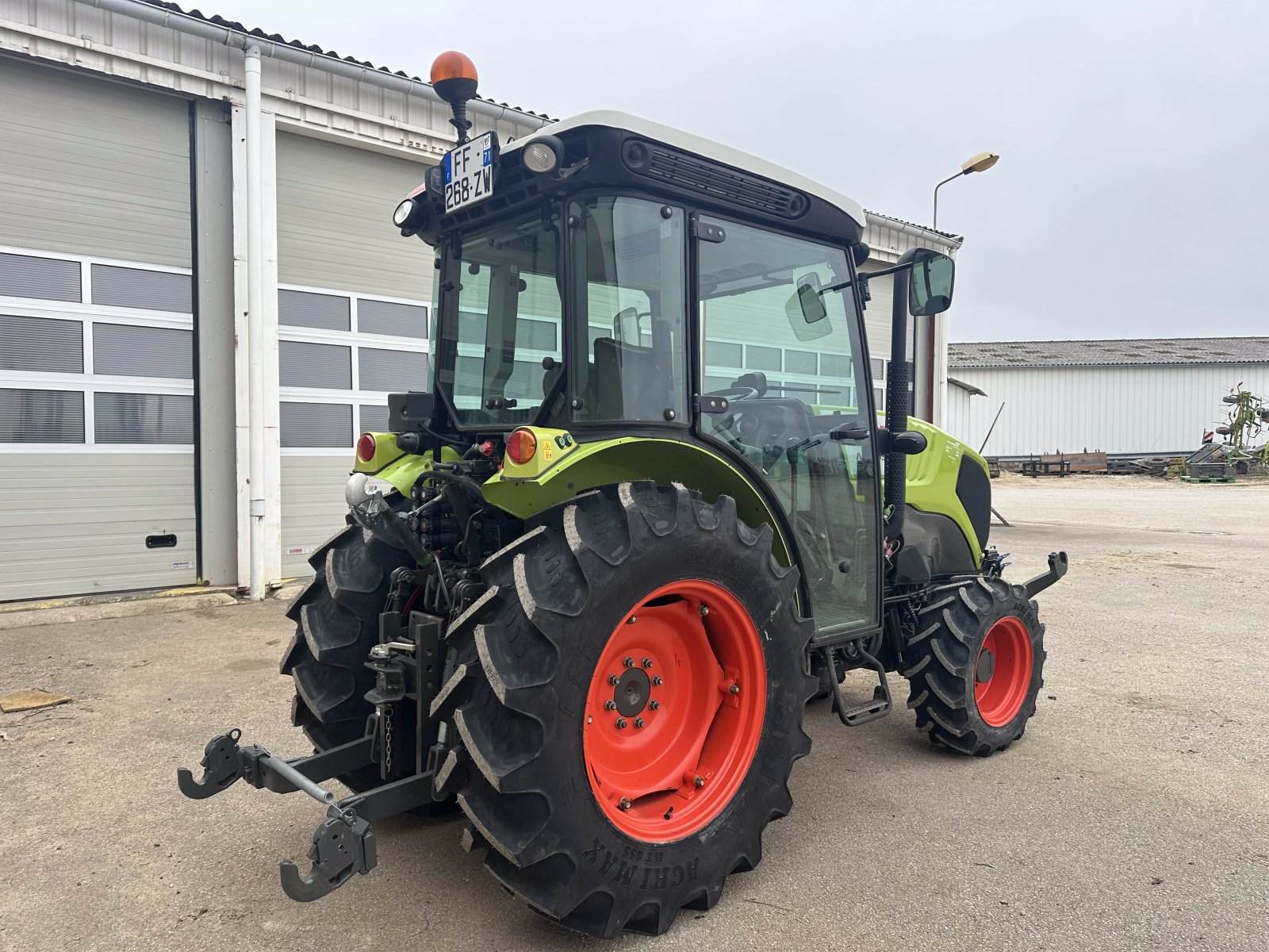 Traktor tipa CLAAS NEXOS 230 VL, Gebrauchtmaschine u VAROIS & CHAIGNOT (Slika 10)