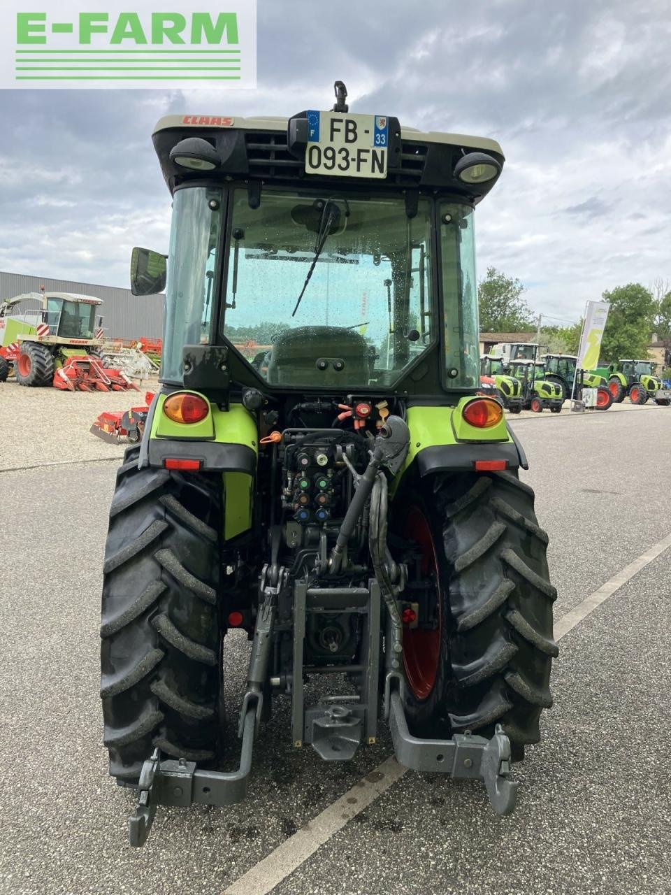 Traktor Türe ait CLAAS nexos 240 vl isc** VL, Gebrauchtmaschine içinde AILLAS (33 - GIRONDE) (resim 3)