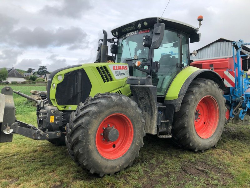 Traktor du type CLAAS Tracteur agricole ARION 550 CIS  T4F Claas, Gebrauchtmaschine en ST ELIX THEUX (Photo 1)