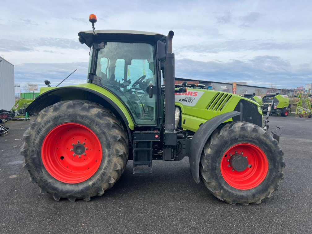 Traktor Türe ait CLAAS Tracteur agricole ARION 650 CIS T4I Claas, Gebrauchtmaschine içinde SAINT GAUDENS (resim 4)