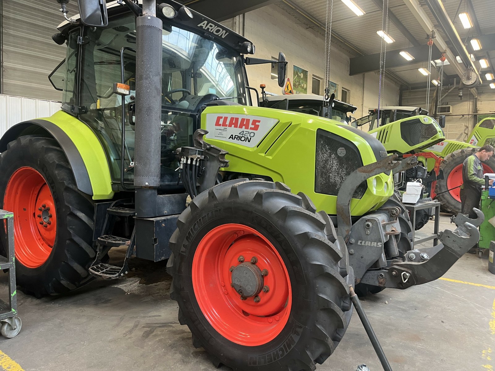 Traktor tipa CLAAS TRACTEUR ARION 420 CIS, Gebrauchtmaschine u PONTIVY (Slika 1)