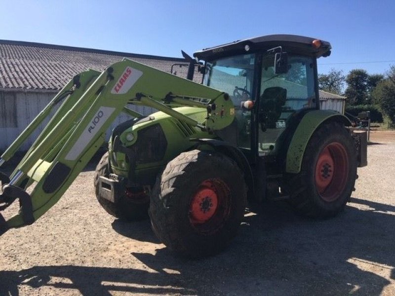 Traktor типа CLAAS TRACTEUR ATOS 340, Gebrauchtmaschine в PONTIVY (Фотография 1)