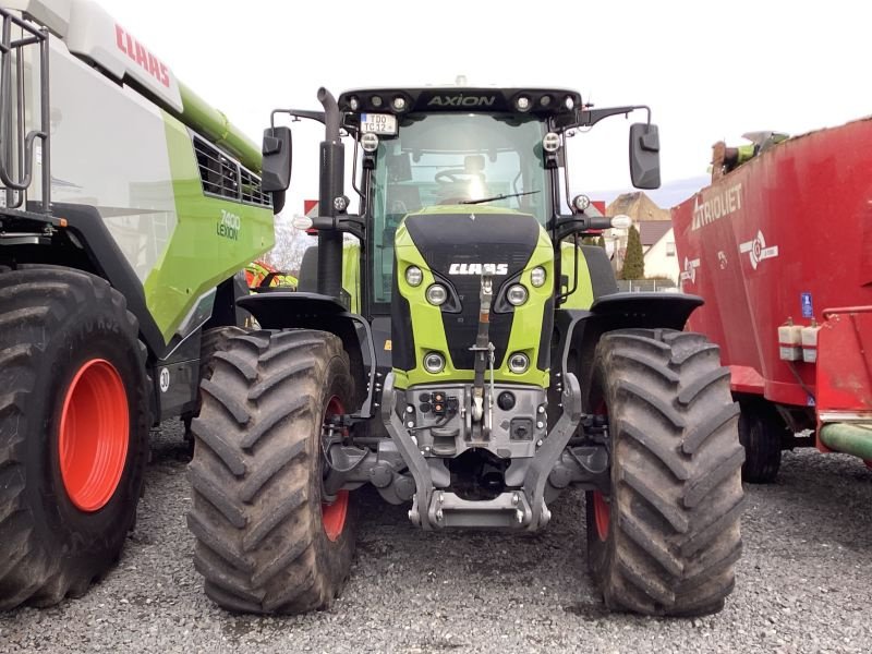 Traktor van het type CLAAS TRAKTOR AXION 870 CM CEBIS, Vorführmaschine in Grimma (Foto 1)