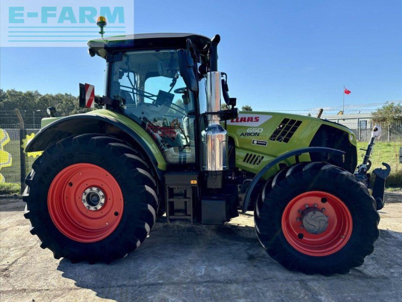 Traktor типа CLAAS USED ARION 650 CEB, Gebrauchtmaschine в DUMFRIES (Фотография 1)