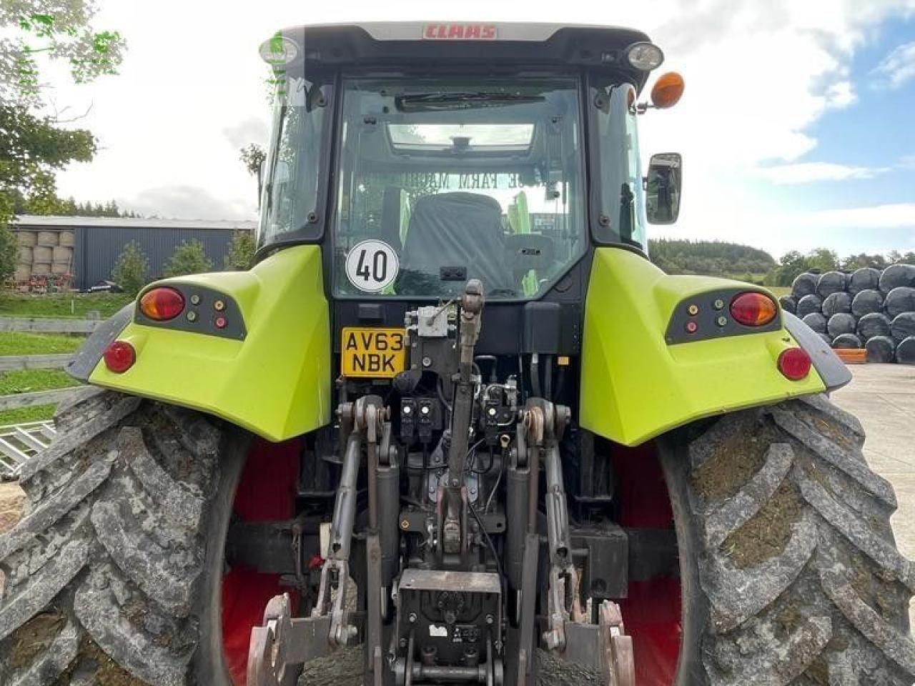 Traktor of the type CLAAS USED AXION 810, Gebrauchtmaschine in HUNTLY (Picture 1)