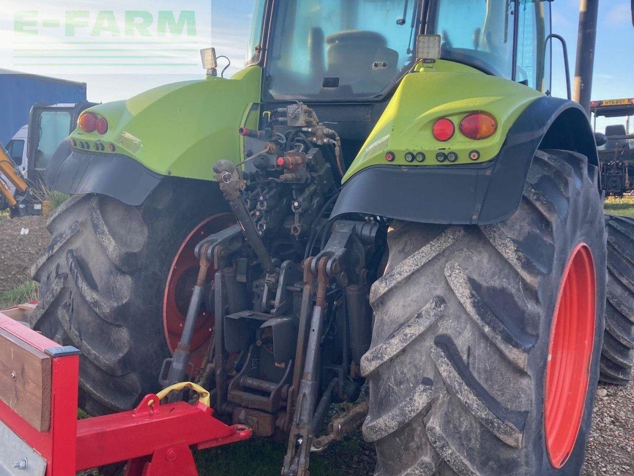 Traktor of the type CLAAS USED AXION 810, Gebrauchtmaschine in HUNTLY (Picture 5)