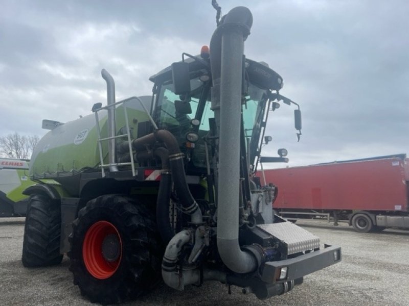 Traktor typu CLAAS Xerion 3300 Saddle Trac mit SGT, Gebrauchtmaschine w Schutterzell (Zdjęcie 4)