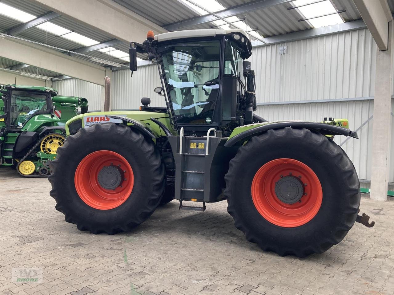 Traktor typu CLAAS XERION 3300 VC, Gebrauchtmaschine w Spelle (Zdjęcie 9)