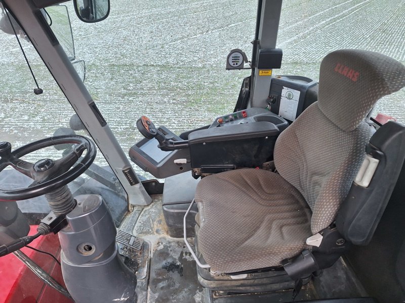 Traktor a típus CLAAS Xerion 3300, Gebrauchtmaschine ekkor: Chur (Kép 9)