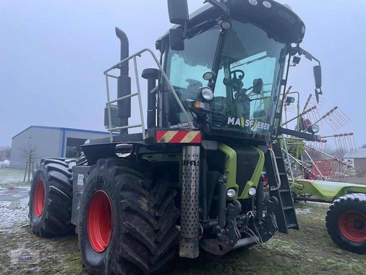 Traktor типа CLAAS Xerion 3800 Saddle Trac, Gebrauchtmaschine в Belzig-Schwanebeck (Фотография 1)